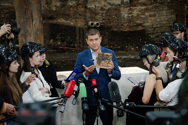 Алексей Емельянов