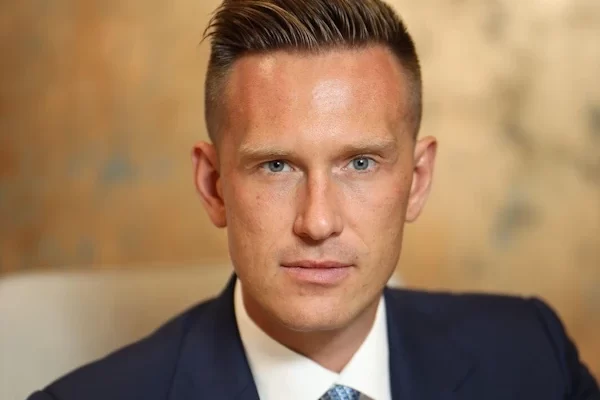 Коноваленко