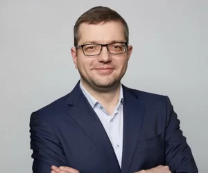 Илья Фролов