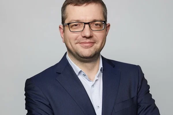 Илья Фролов