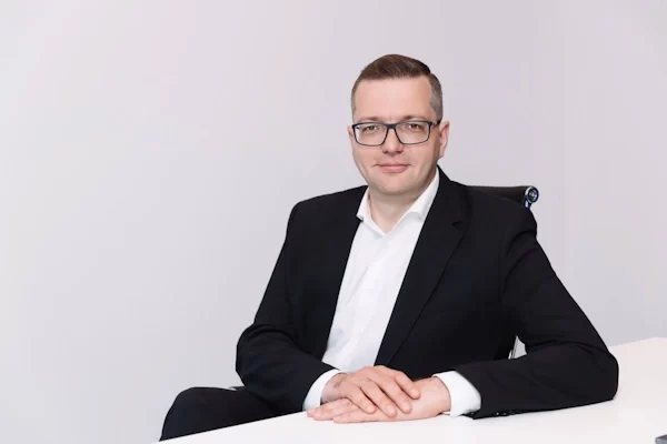 Илья Фролов
